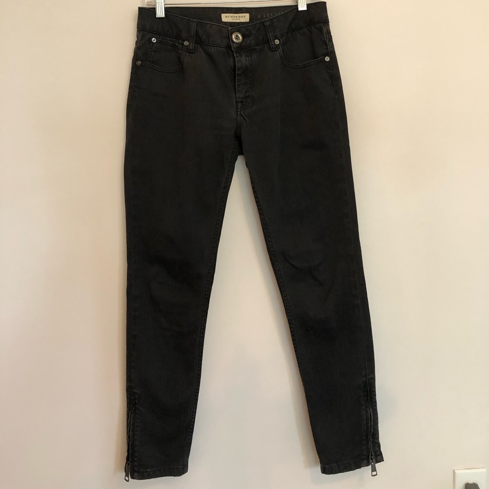 Vintage Burberry jeans. Small